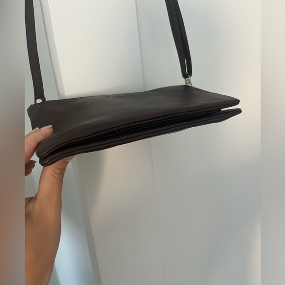 Guy Laroche Multi-Pocket Brown Crossbody Bag - Picture 4 of 8